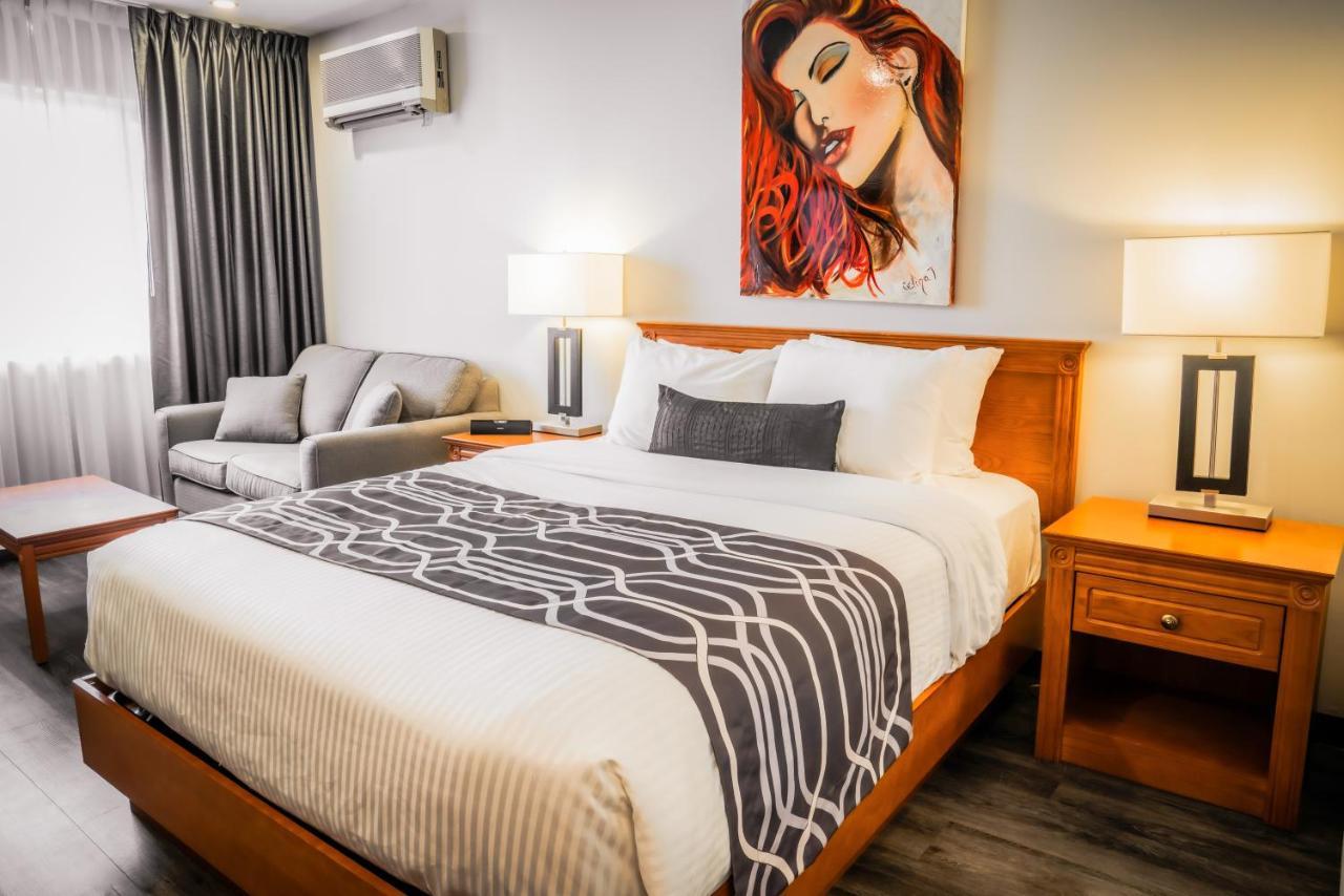 Hotel Le Voyageur Sept lles Bagian luar foto