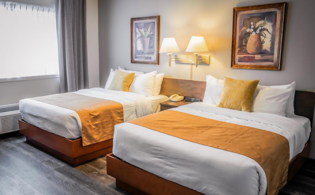 Hotel Le Voyageur Sept lles Bagian luar foto