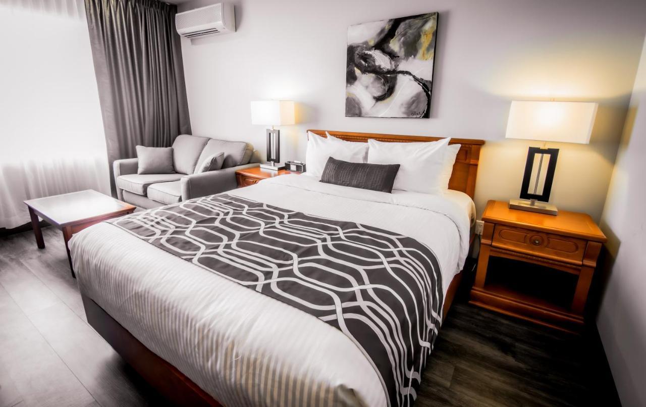 Hotel Le Voyageur Sept lles Bagian luar foto